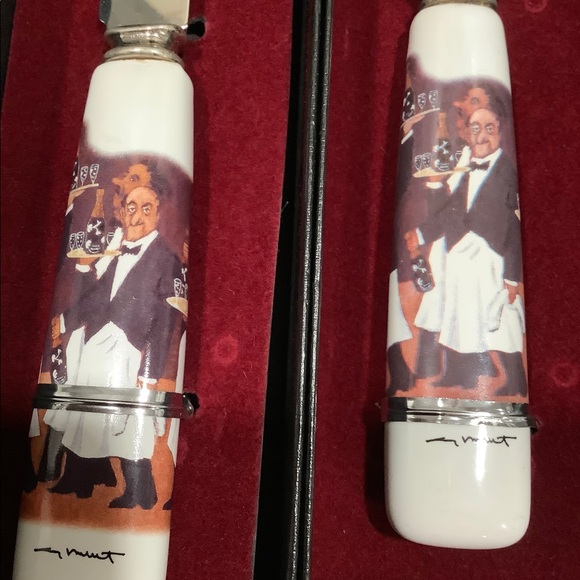 FROM DISNEY RESORTS CHEESE SPREADER SET - Picture 6 of 11